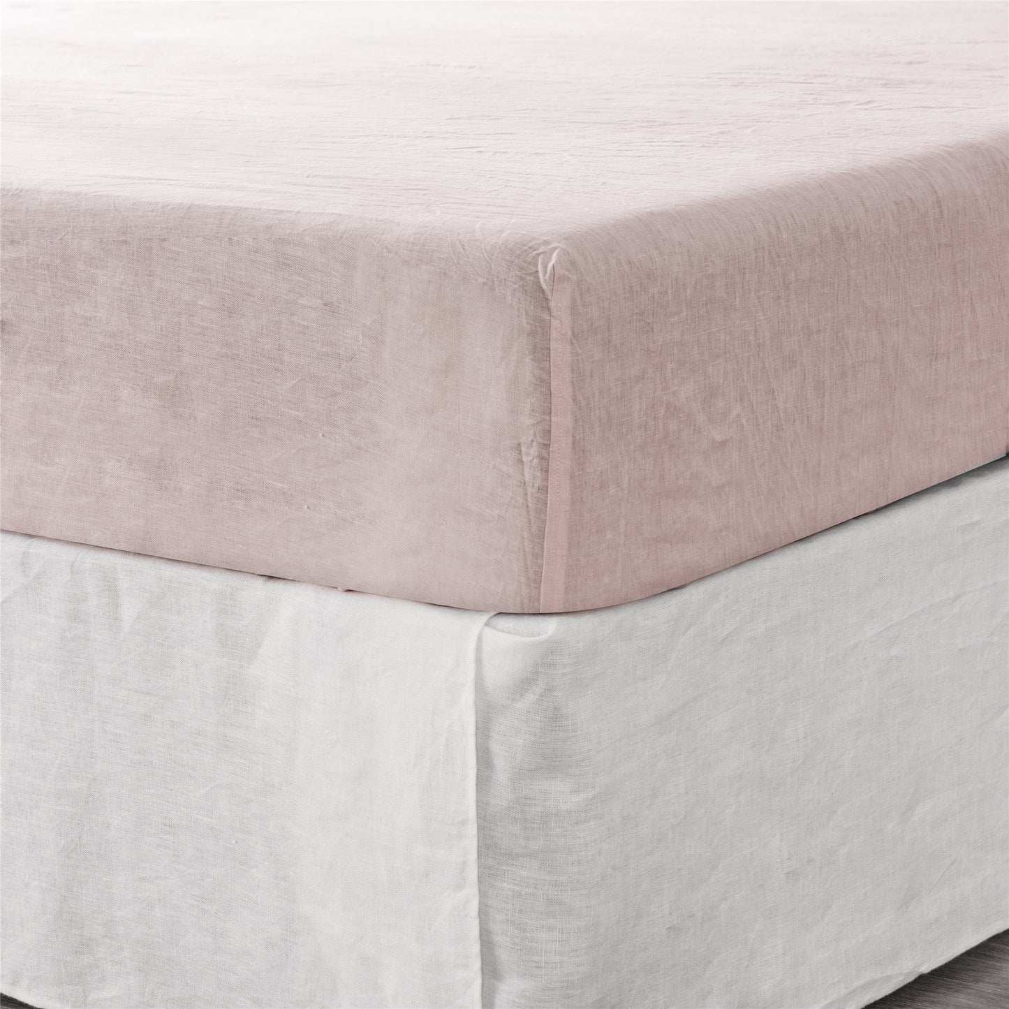 Basic Fitted Sheet, Bed Sheet, Mattress Cover, Bedding Essentials, Cotton Fitted Sheet, Twin Fitted Sheet, Queen Fitted Sheet, King Fitted Sheet, Soft Fitted Sheet, Elastic Corners, Wrinkle-Free Sheet, Deep Pocket Sheet, Hypoallergenic Sheet, White Fitted Sheet, Easy-care Bedding, Bedroom Basics, Standard Fitted Sheet, Bed Linens, Comfortable Sheets, Durable Bedding,