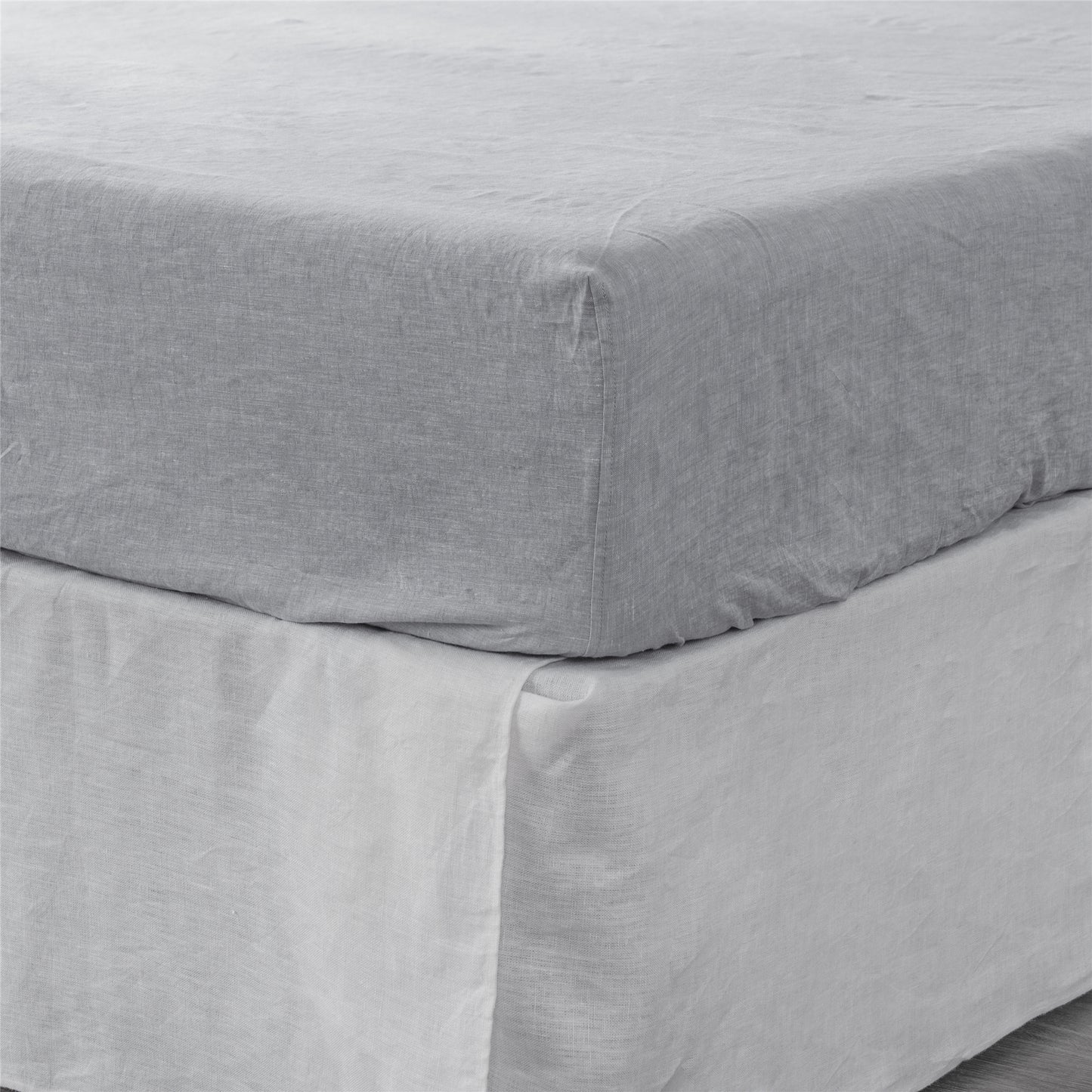 Basic Fitted Sheet, Bed Sheet, Mattress Cover, Bedding Essentials, Cotton Fitted Sheet, Twin Fitted Sheet, Queen Fitted Sheet, King Fitted Sheet, Soft Fitted Sheet, Elastic Corners, Wrinkle-Free Sheet, Deep Pocket Sheet, Hypoallergenic Sheet, White Fitted Sheet, Easy-care Bedding, Bedroom Basics, Standard Fitted Sheet, Bed Linens, Comfortable Sheets, Durable Bedding,