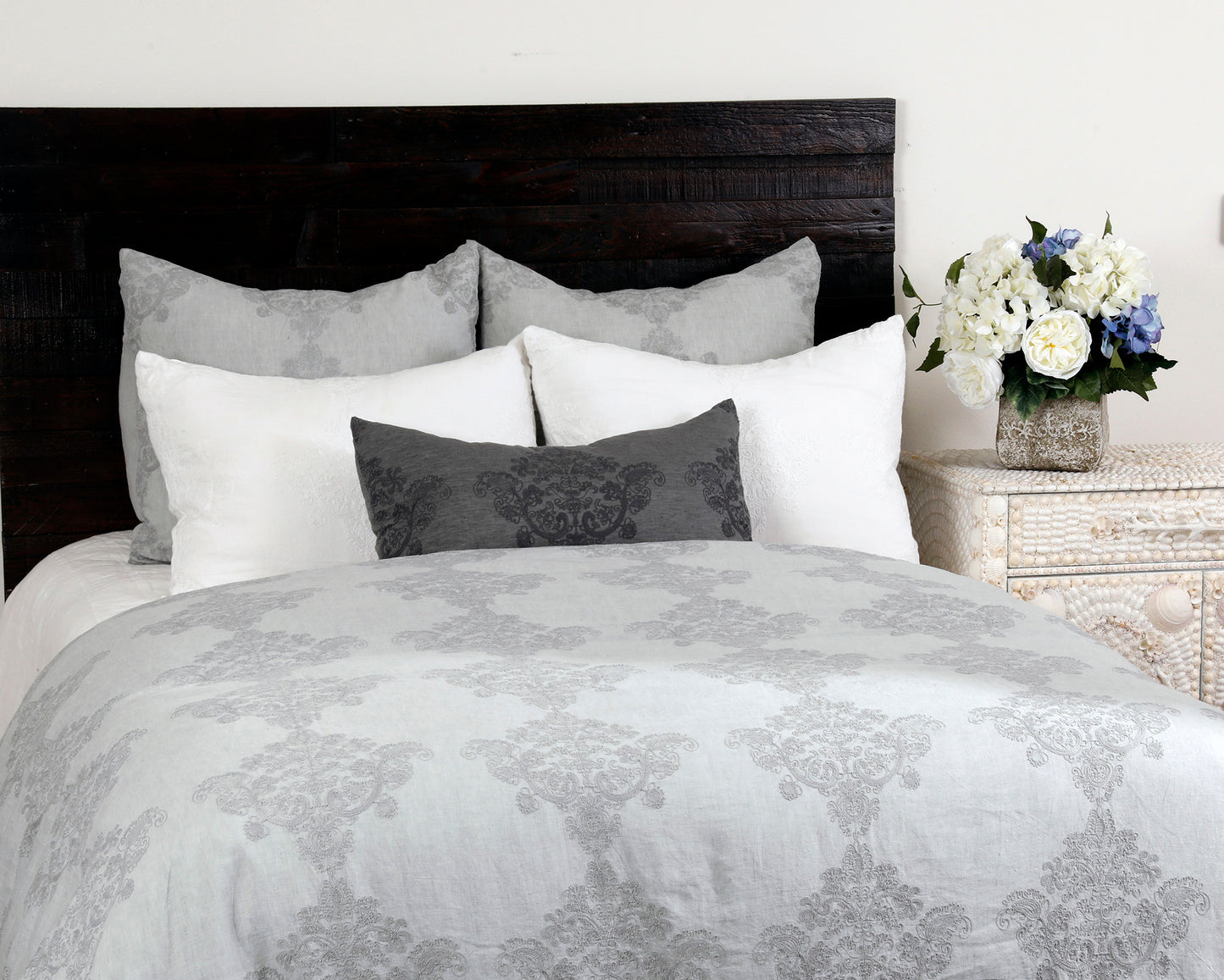 Buy linen duvet cover queen for luxurious bedding