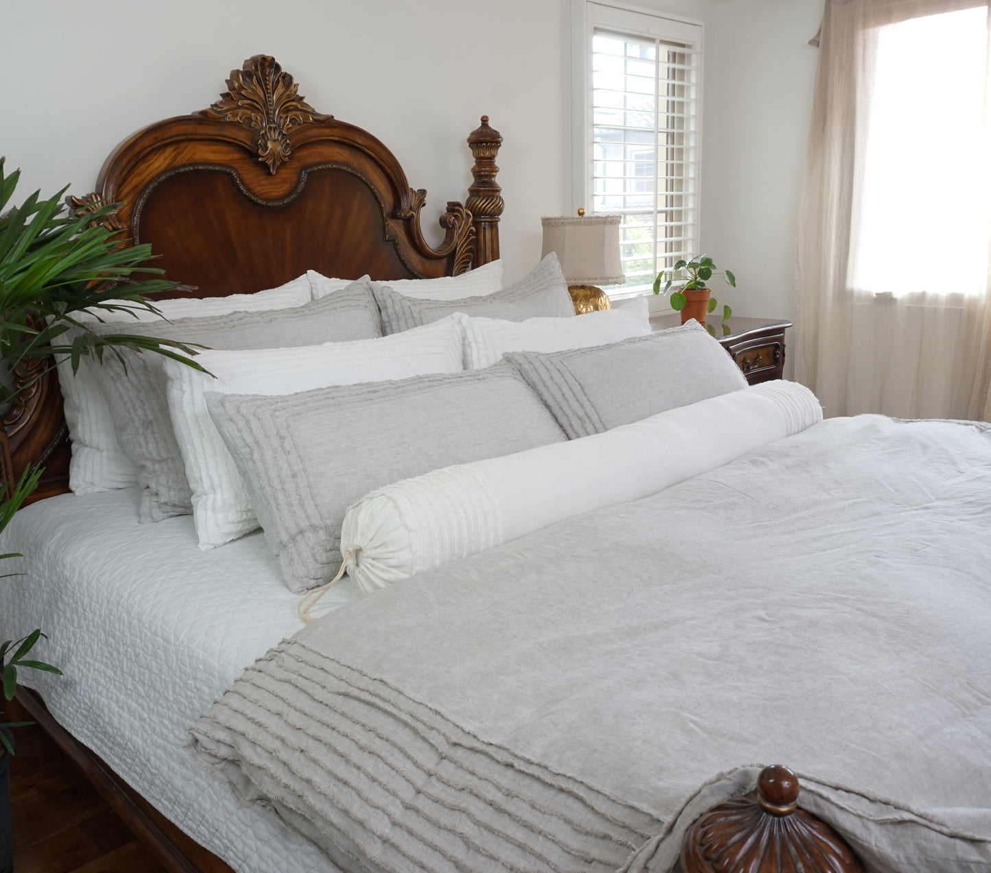 Peyton Linen Duvet Cover, Linen Bedding, Luxury Duvet Cover, Soft Duvet Cover, Queen Duvet Cover, King Duvet Cover, Twin Duvet Cover, High-Quality Duvet, Breathable Linen, Comfortable Bedding, Elegant Duvet Cover, Durable Linen, Bedroom Essentials, Modern Bedding, Cozy Duvet Cover, Stylish Bedding, Natural Linen, Easy-Care Duvet, Premium Duvet Cover, Home Decor.