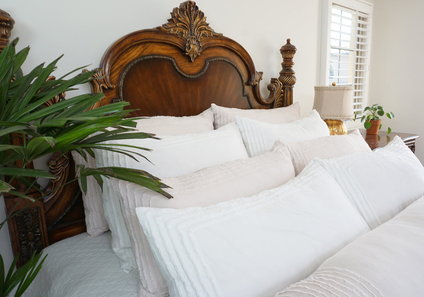 Peyton Linen Duvet Cover, Linen Bedding, Luxury Duvet Cover, Soft Duvet Cover, Queen Duvet Cover, King Duvet Cover, Twin Duvet Cover, High-Quality Duvet, Breathable Linen, Comfortable Bedding, Elegant Duvet Cover, Durable Linen, Bedroom Essentials, Modern Bedding, Cozy Duvet Cover, Stylish Bedding, Natural Linen, Easy-Care Duvet, Premium Duvet Cover, Home Decor.
